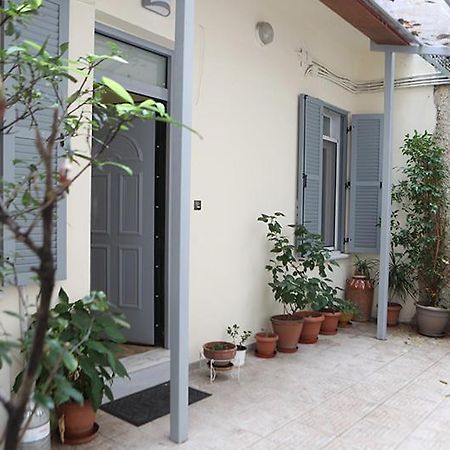 Όμορφο Διαμέρισμα Σε Διατηρητέο Κτίσμα Στην Αθήνα 外观 照片