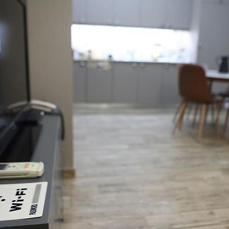 Όμορφο Διαμέρισμα Σε Διατηρητέο Κτίσμα Στην Αθήνα 外观 照片